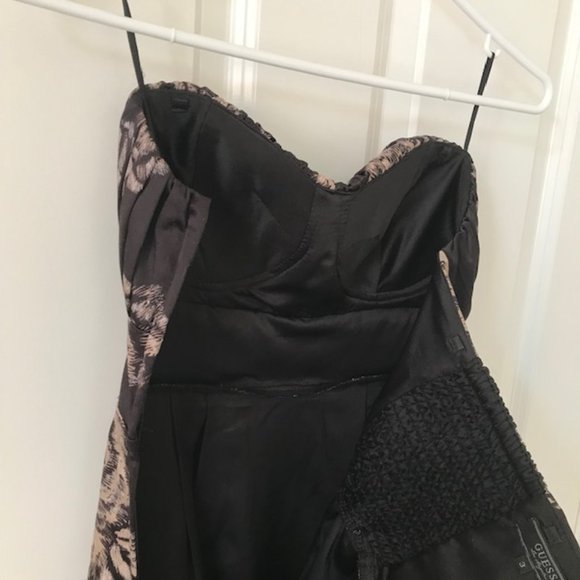 Petite Guess Dress - Picture 6 of 6